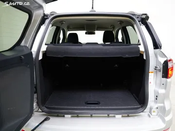 Car image 24