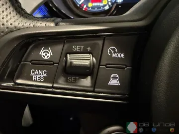 Car image 35