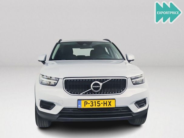 Volvo XC40 T2 Core Momentum 95 kW image number 8