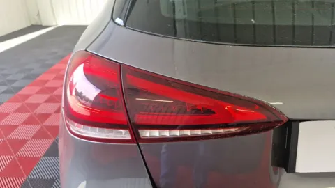 Car image 29
