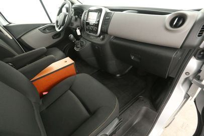 Car image 22