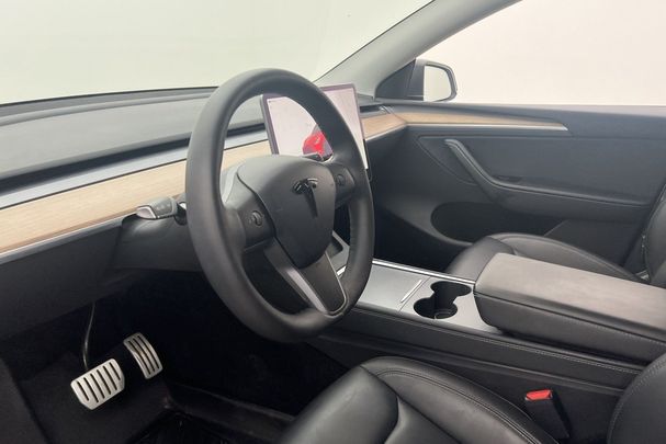 Tesla Model Y Performance AWD 393 kW image number 12