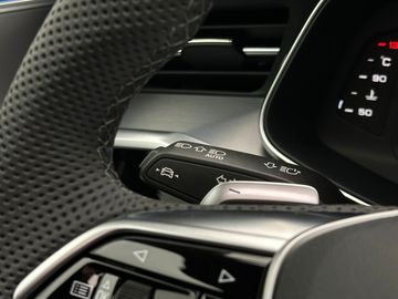 Car image 36