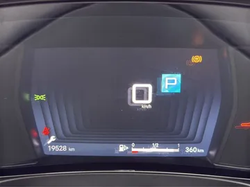 Car image 35