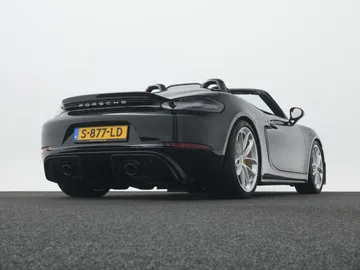 Car image 39