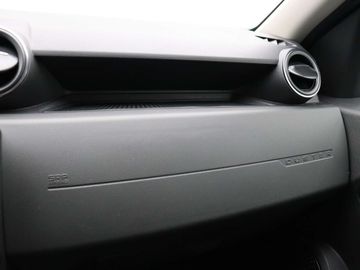 Car image 36