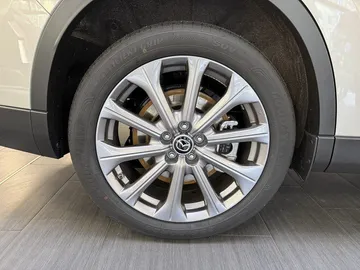 Car image 28