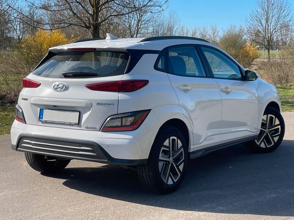 Hyundai Kona Select 100 kW image number 6