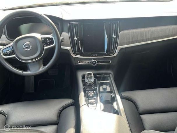 Volvo V90 B4 R 145 kW image number 12