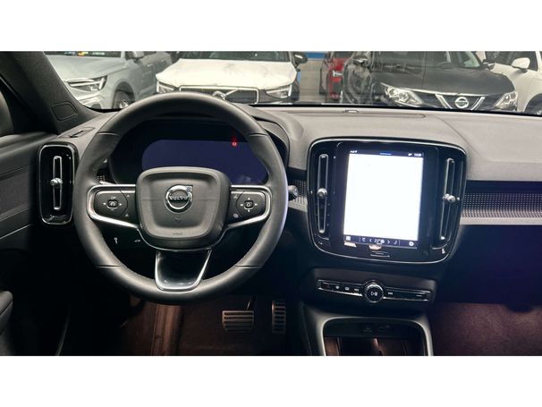 Volvo XC40AWD Plus 170 kW image number 28