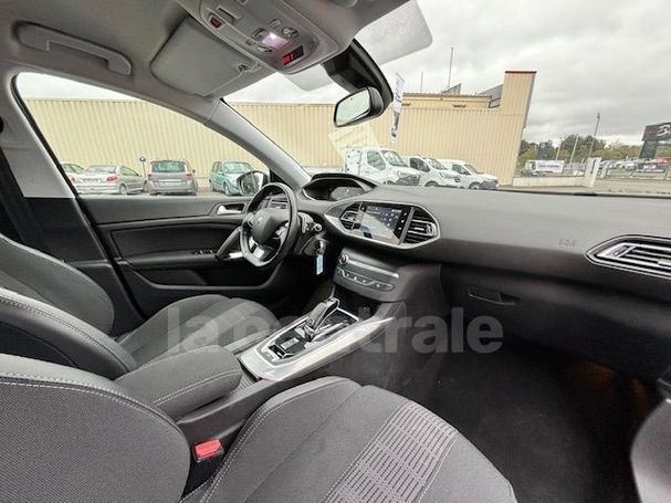 Peugeot 308 1.2 PureTech 130 Allure 96 kW image number 5