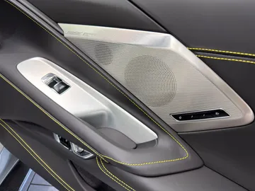 Car image 38