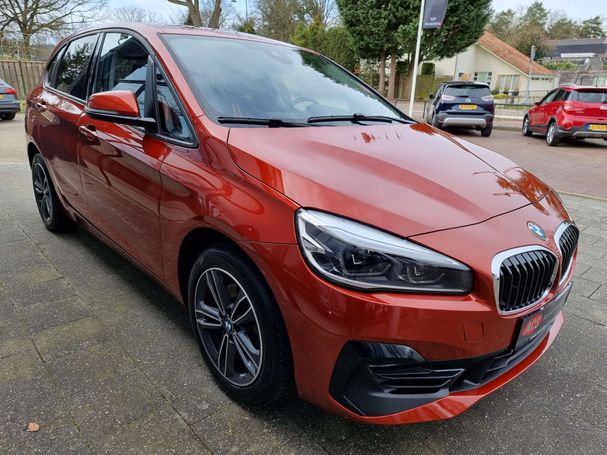 BMW 220i Active Tourer Active Tourer 132 kW image number 10