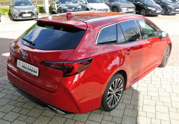 Toyota Corolla 1.8 Hybrid Touring Sports 103 kW image number 2