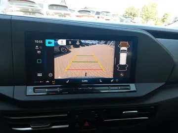Car image 30