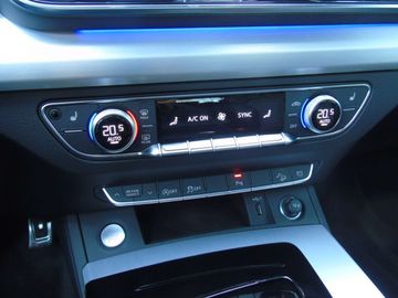 Car image 37