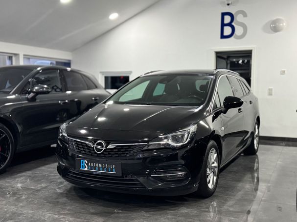 Opel Astra D Sports Tourer 77 kW image number 1