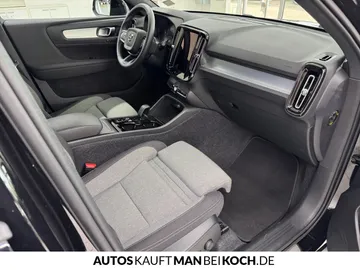 Car image 32