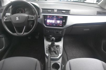 Car image 12