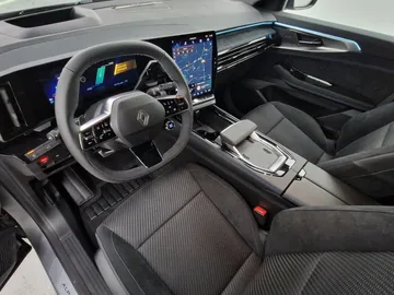 Car image 35