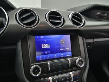 Car image 26