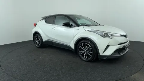 Car image 2
