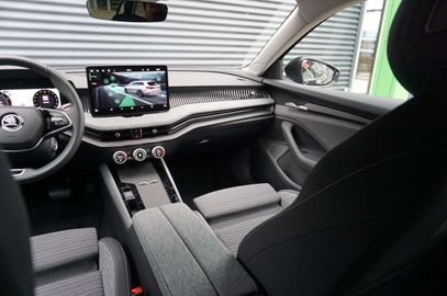 Car image 41