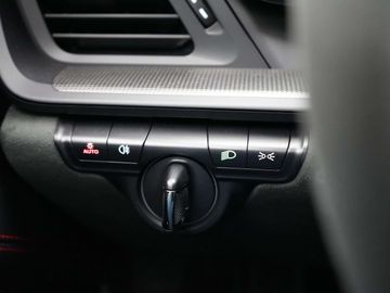 Car image 33