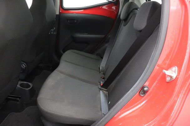 Toyota Aygo 53 kW image number 6