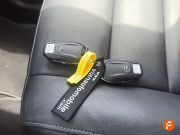 Car image 35
