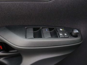 Car image 31