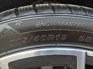 Car image 49
