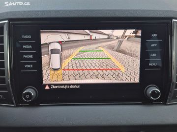 Car image 38