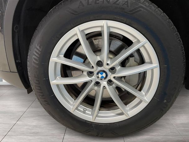 BMW X3 xDrive30e Advantage 215 kW image number 12