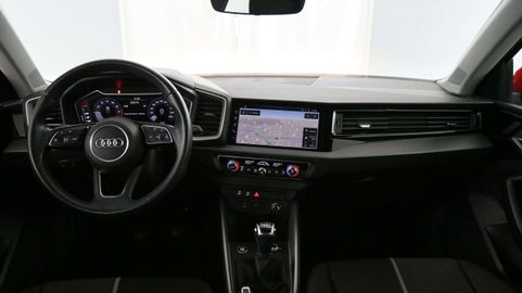 Car image 37