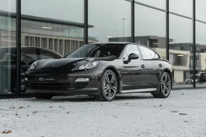 Car image 24