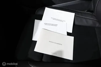 Car image 35