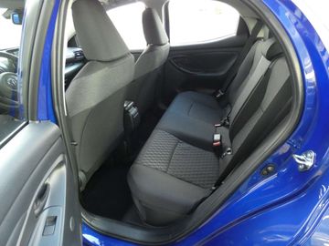 Car image 12