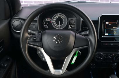 Car image 26