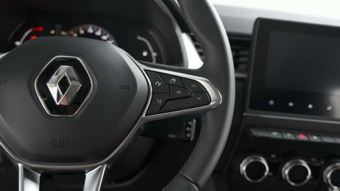 Car image 26