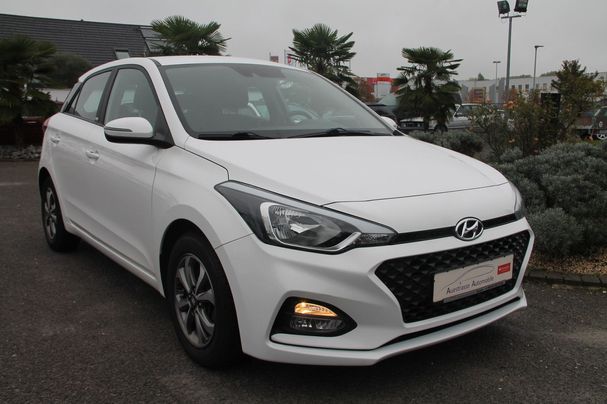 Hyundai i20 DCT 74 kW image number 2