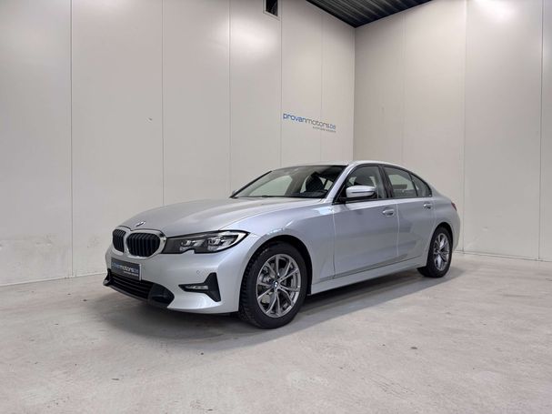 BMW 320i 135 kW image number 1