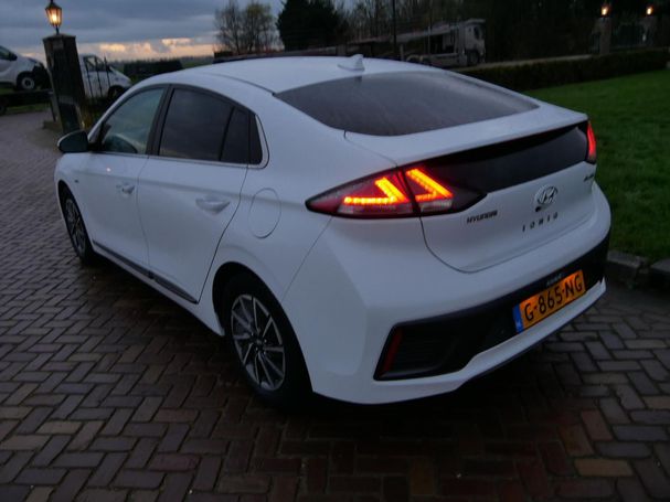 Hyundai Ioniq 38 kWh Premium 100 kW image number 9