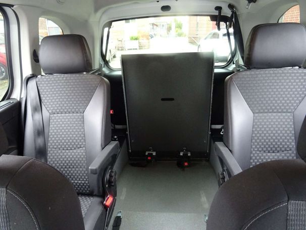 Toyota Proace City 1.5 D-4D 75 kW image number 16