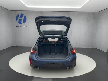 Car image 37