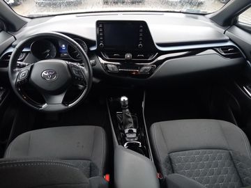 Car image 15