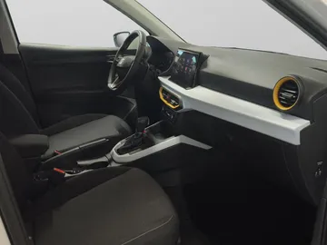 Car image 22