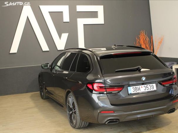 BMW 530d Touring M xDrive 210 kW image number 13