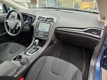 Car image 14