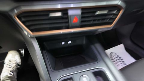 Car image 37